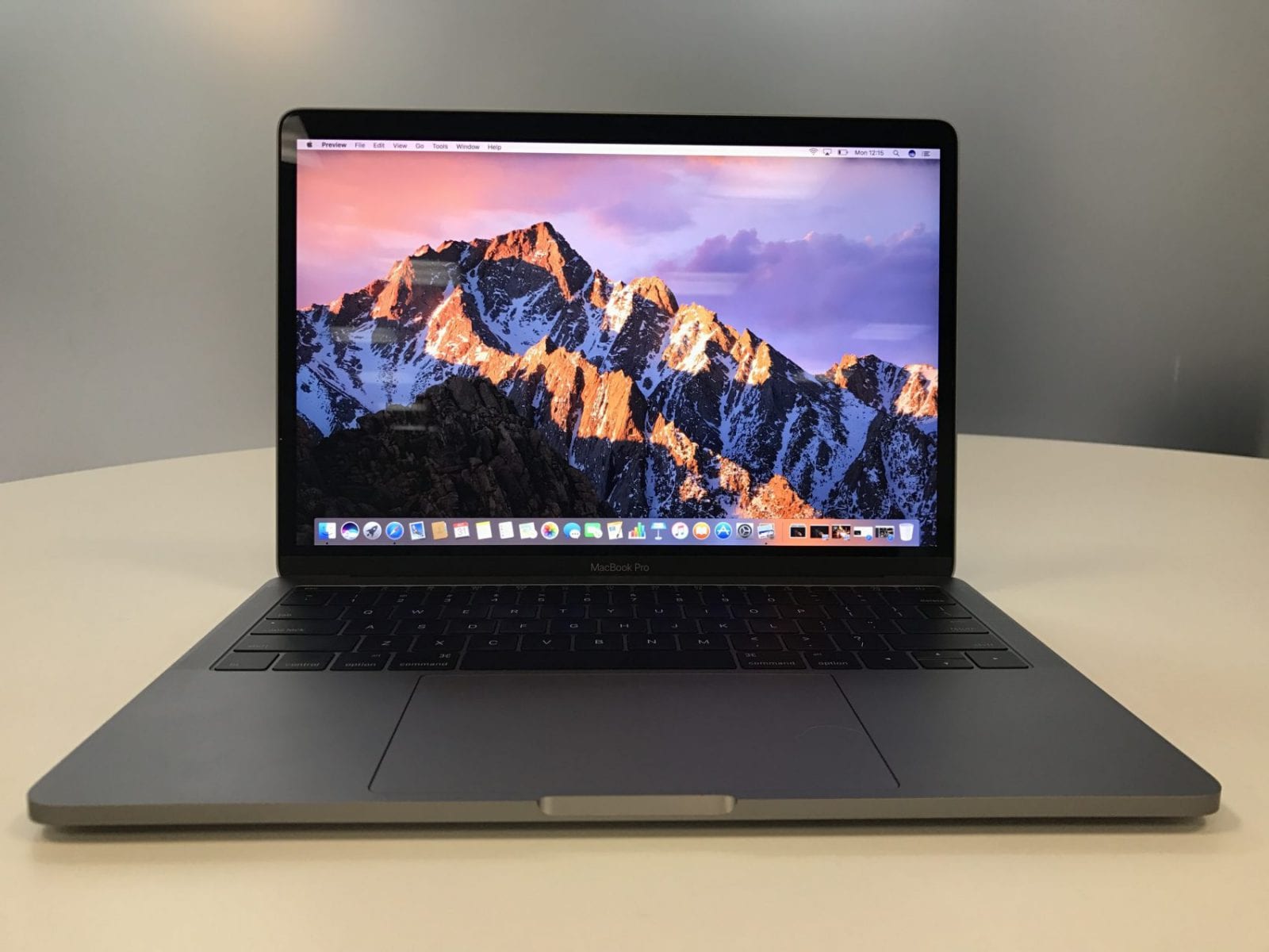 apple macbook pro 2016 cost